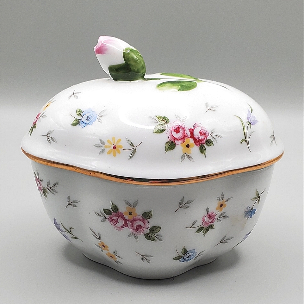 Floral Ceramic Lidded Dish From Takahashi San Francisco Pattern Victoria